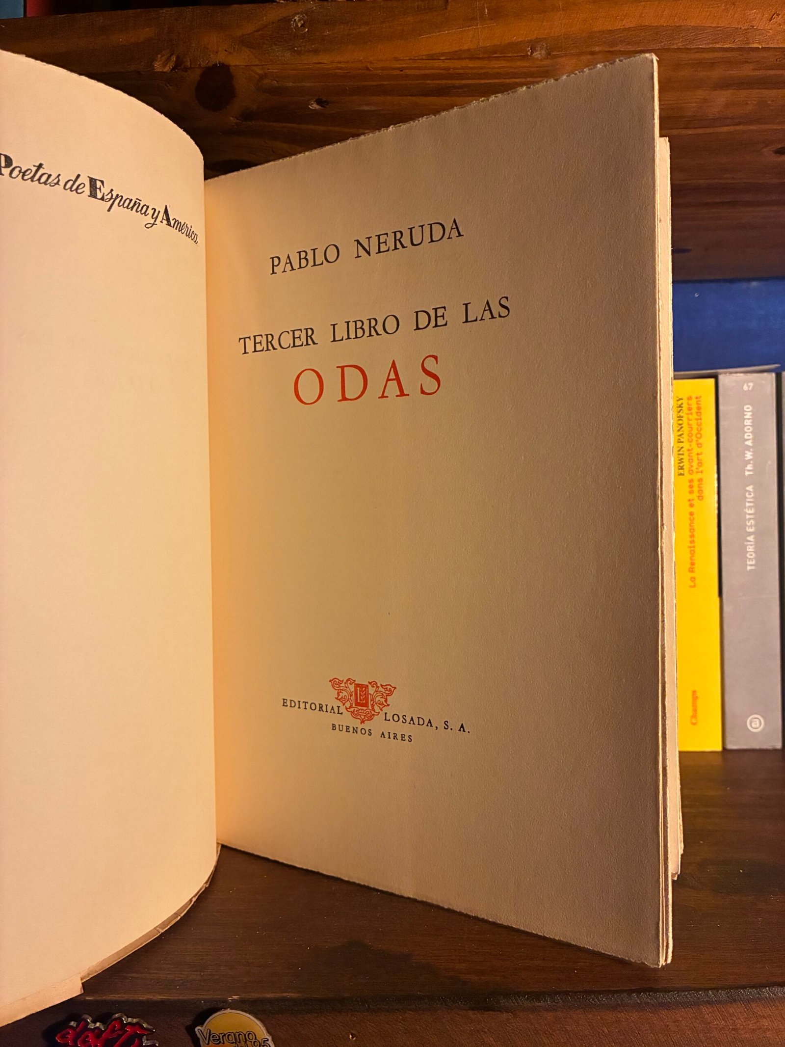 IMG_3723 Tercer libro de las odas (primera edición) - Pablo Neruda